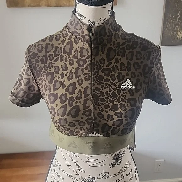 🔆Adidas Camo Crop Zip Tee🔆 - Picture 2 of 5